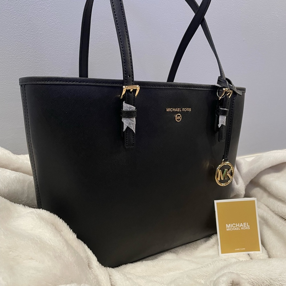 NWT! Authentic Michael Kors Jet Set Charm Tote